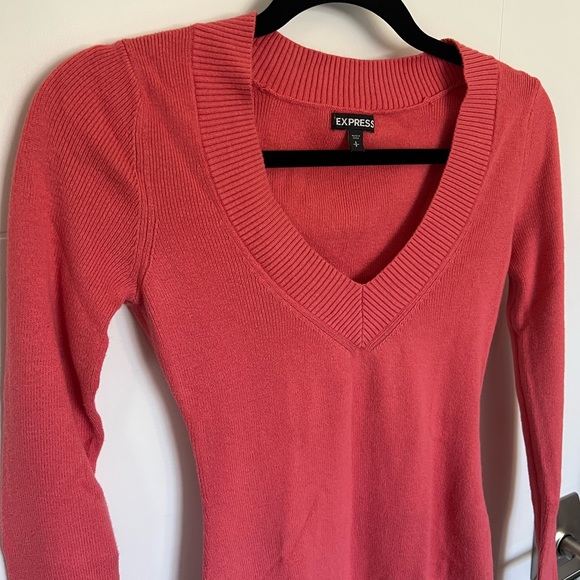 Express Small Sweater In Pink - Picture 6 of 6